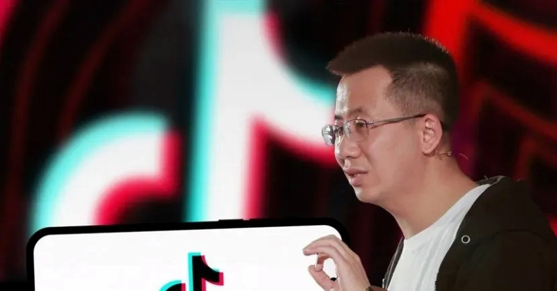 Lộ diện người đàn ông giàu nhất Trung Quốc