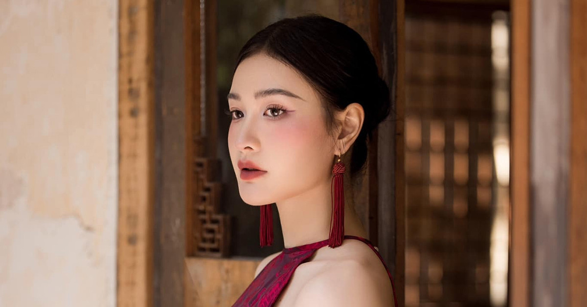 Ngắm vẻ đẹp vạn người mê của hoa khôi bóng chuyền Kim Thanh