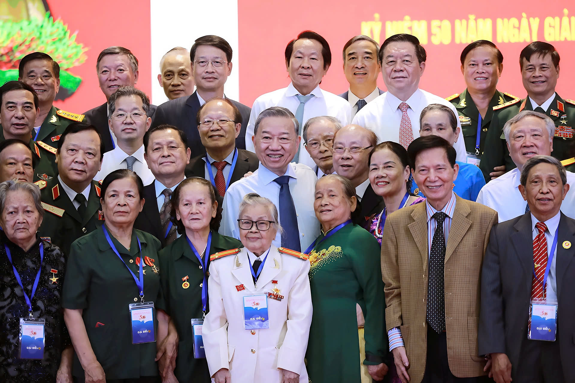 Tổng Bí thư Tô Lâm gặp mặt cán bộ lão thành cách mạng khu vực miền Trung