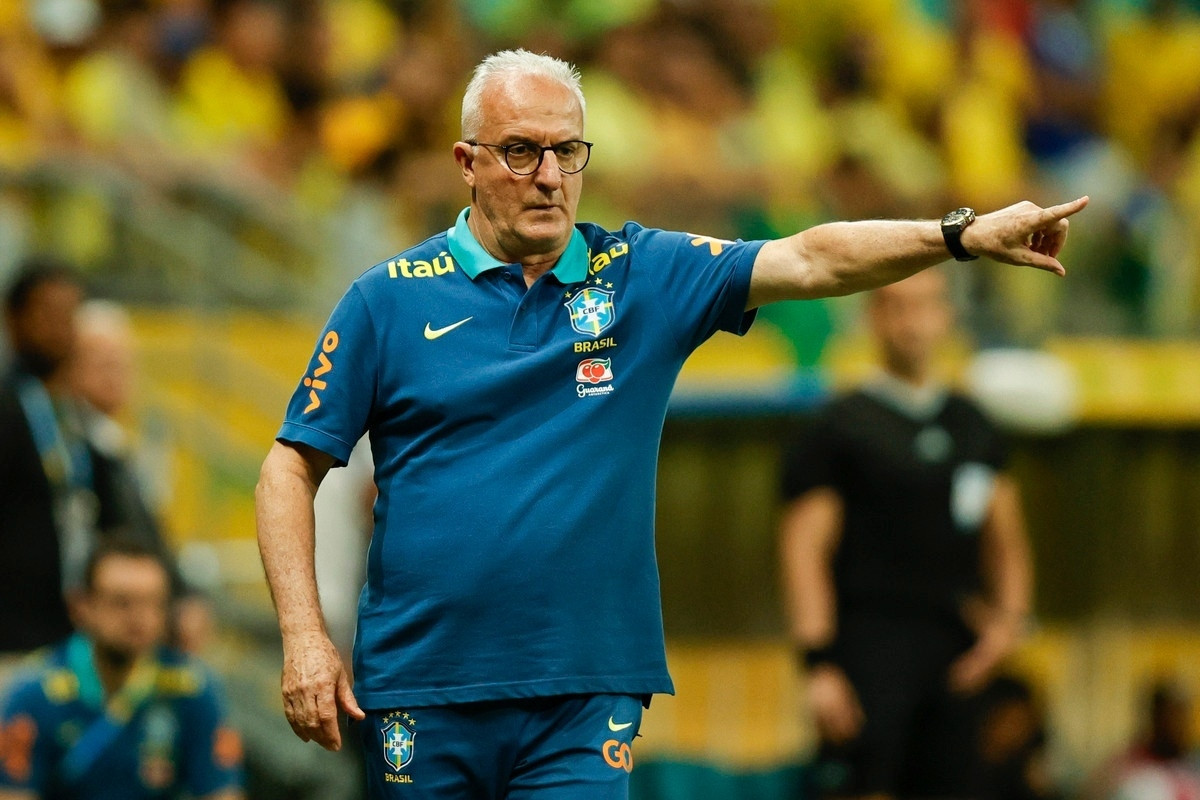 Brazil sa thải HLV Dorival Junior