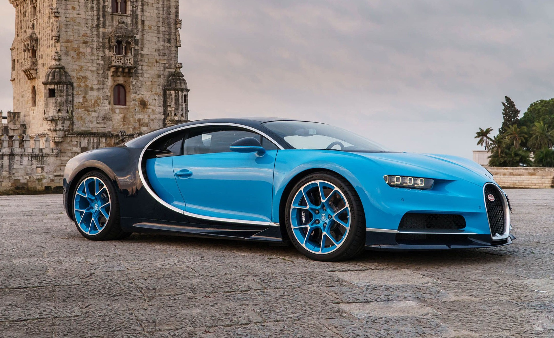 bugatti chiron 3.jpg