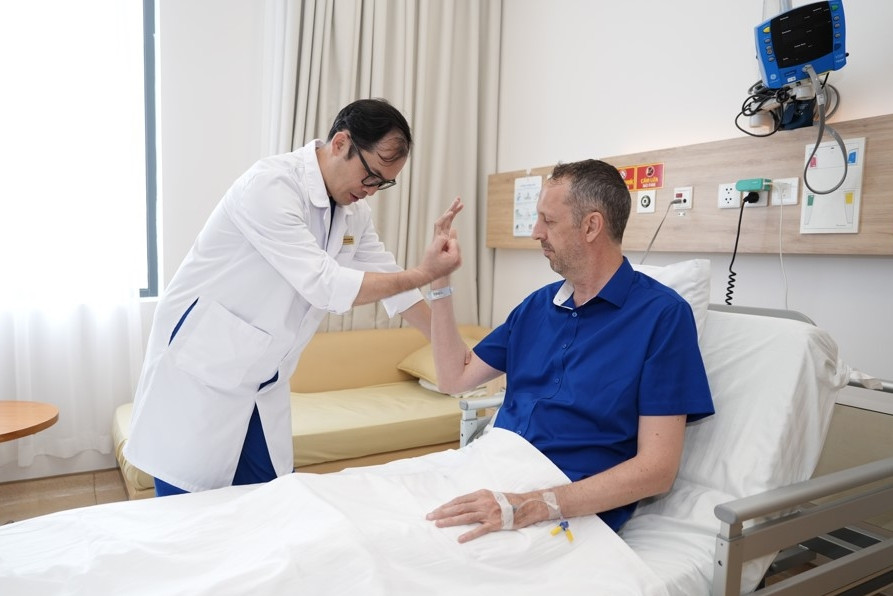 Người nước ngoài đến Việt Nam chữa bệnh: Vinmec là lựa chọn số 1