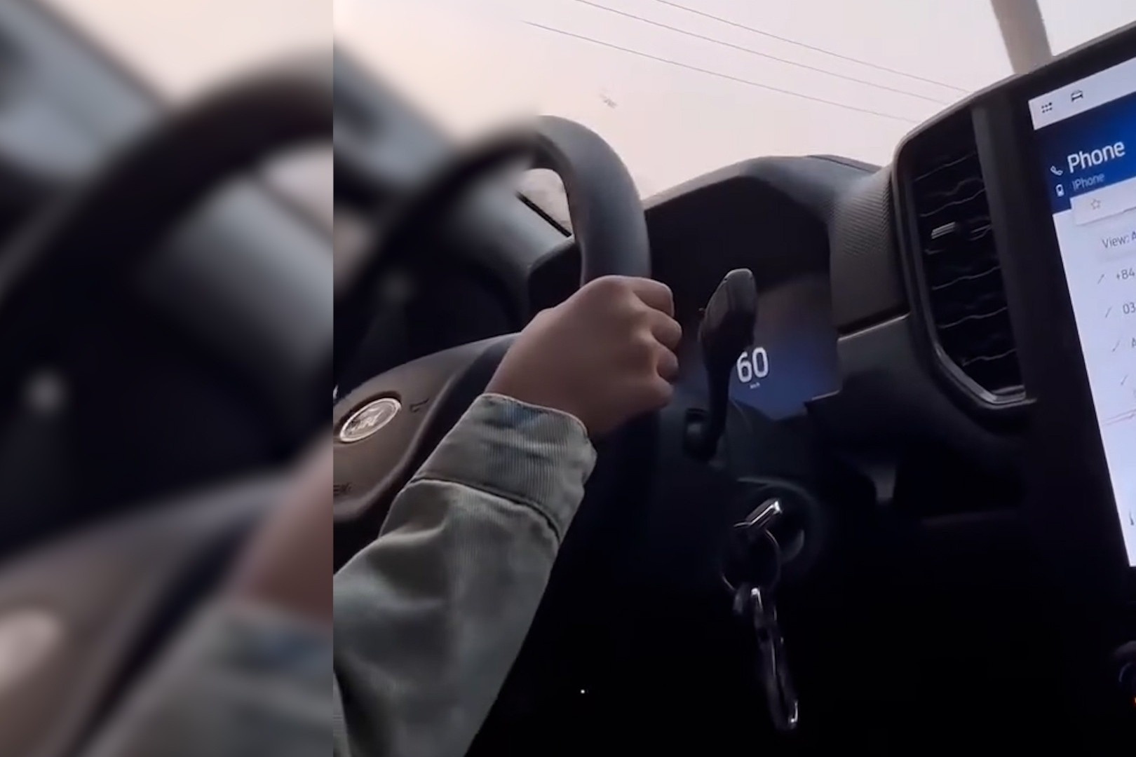 Tài xế 'đùa giỡn' với vô lăng, đăng clip câu view và cái giá phải trả