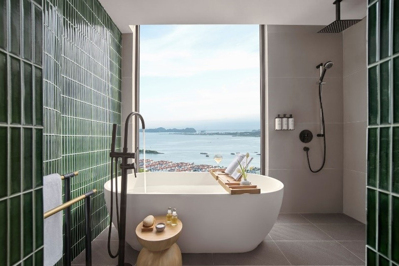 The Yacht by DC - không gian nghỉ dưỡng lý tưởng bên bờ vịnh di sản