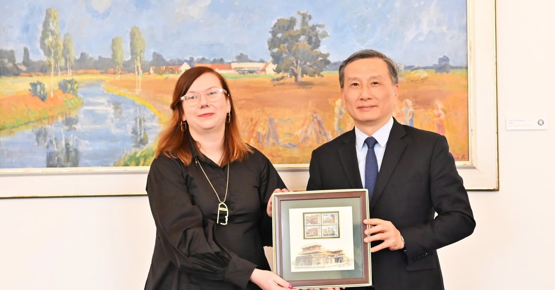 Việt Nam hợp tác với Cộng hòa Séc về AI, Blockchain và công nghệ sinh học