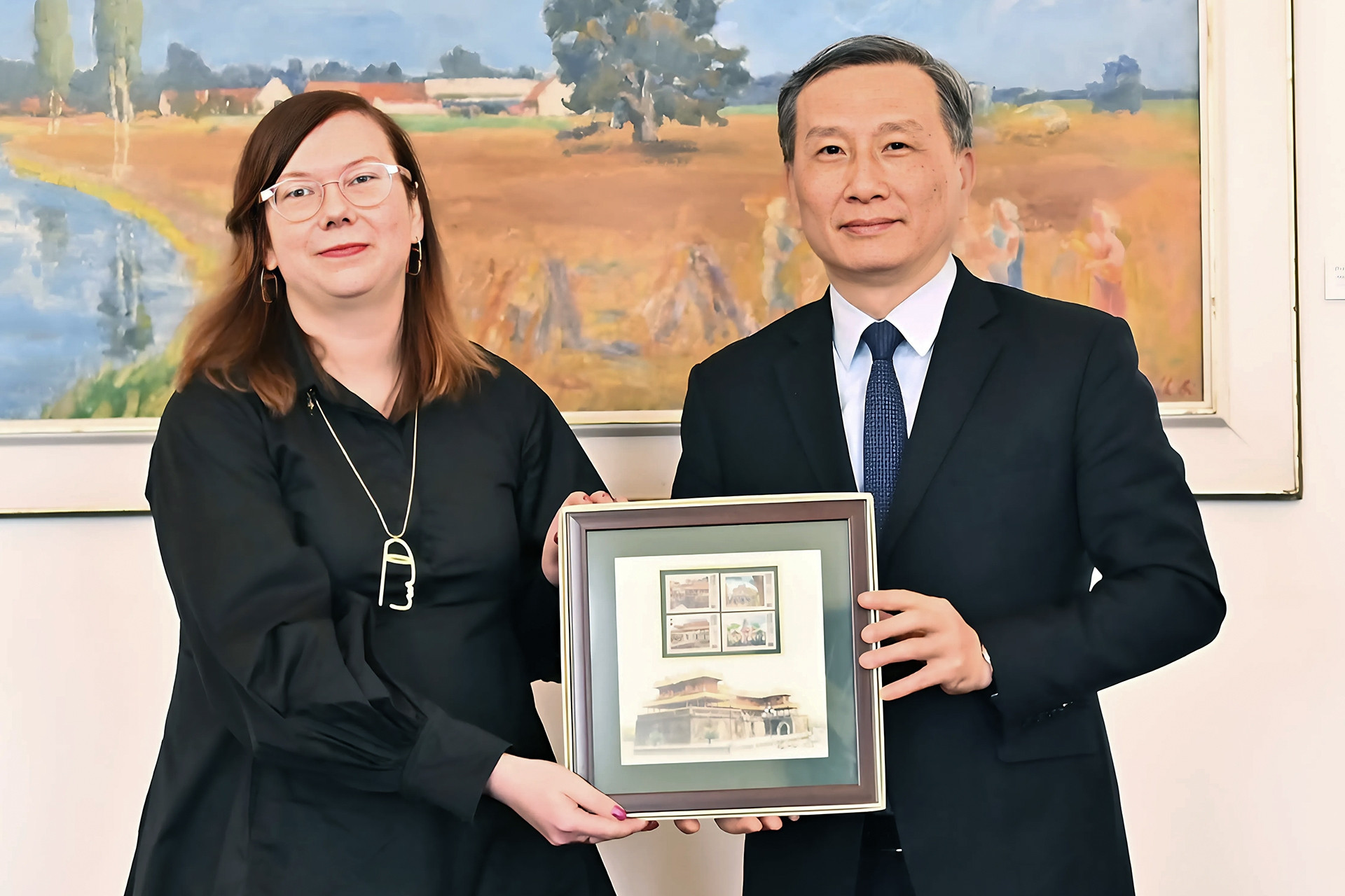 Việt Nam hợp tác với Cộng hòa Séc về AI, Blockchain và công nghệ sinh học