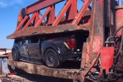 Chiếc Ford F-150 Raptor 2024 còn mới nguyên bị phá hủy 'không thương tiếc'