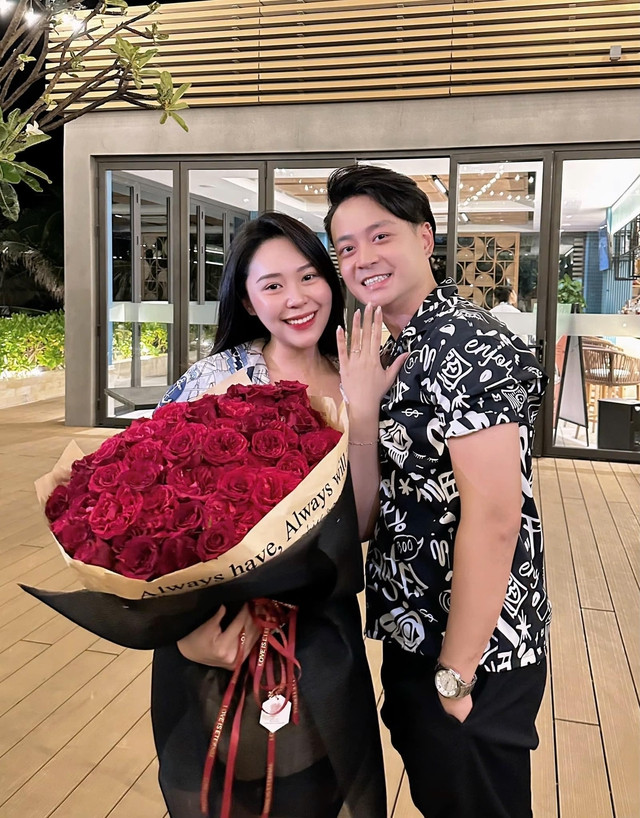 Con trai cố NSND Hoàng Dũng có hành động tưởng nhớ bố trong đám cưới - Ảnh 4.