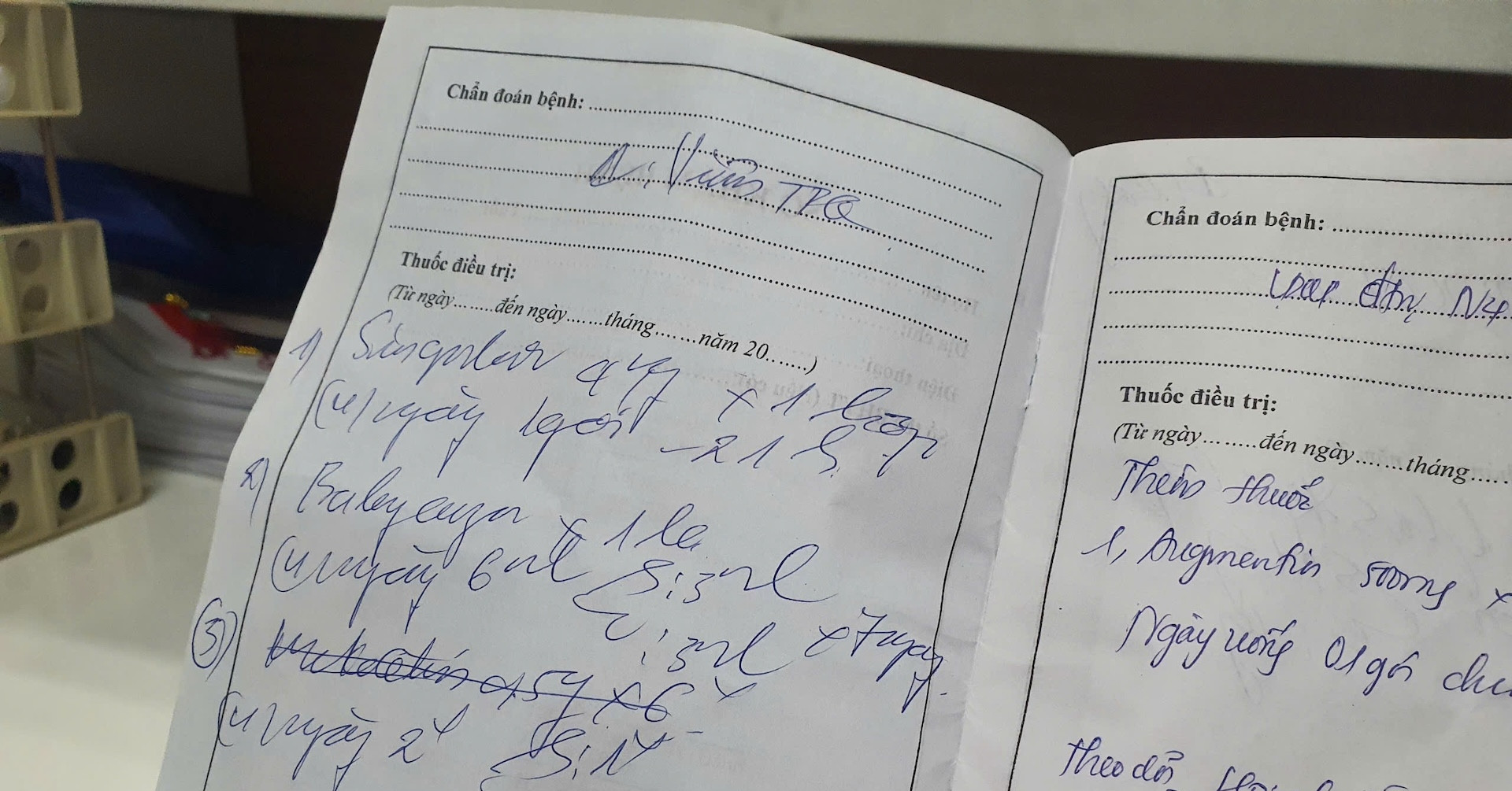 Đề xuất mới về kê đơn thuốc có bỏ được đơn viết tay chữ như "giun dế"?