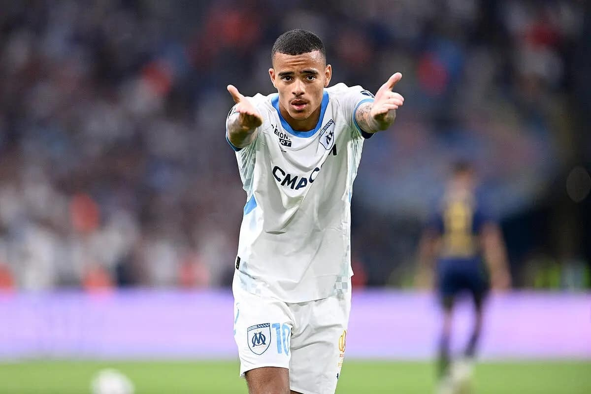 Greenwood thăng hoa trong ngày MU bị loại khỏi FA Cup