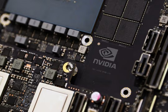 Trung Quốc đi ‘đường vòng’ mua chip AI tối tân của Nvidia