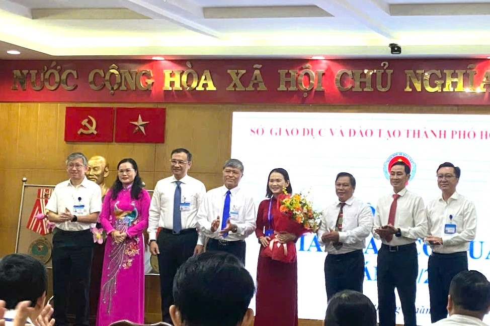 Sở GD-ĐT TPHCM sáp nhập các phòng, bổ nhiệm hàng loạt cán bộ