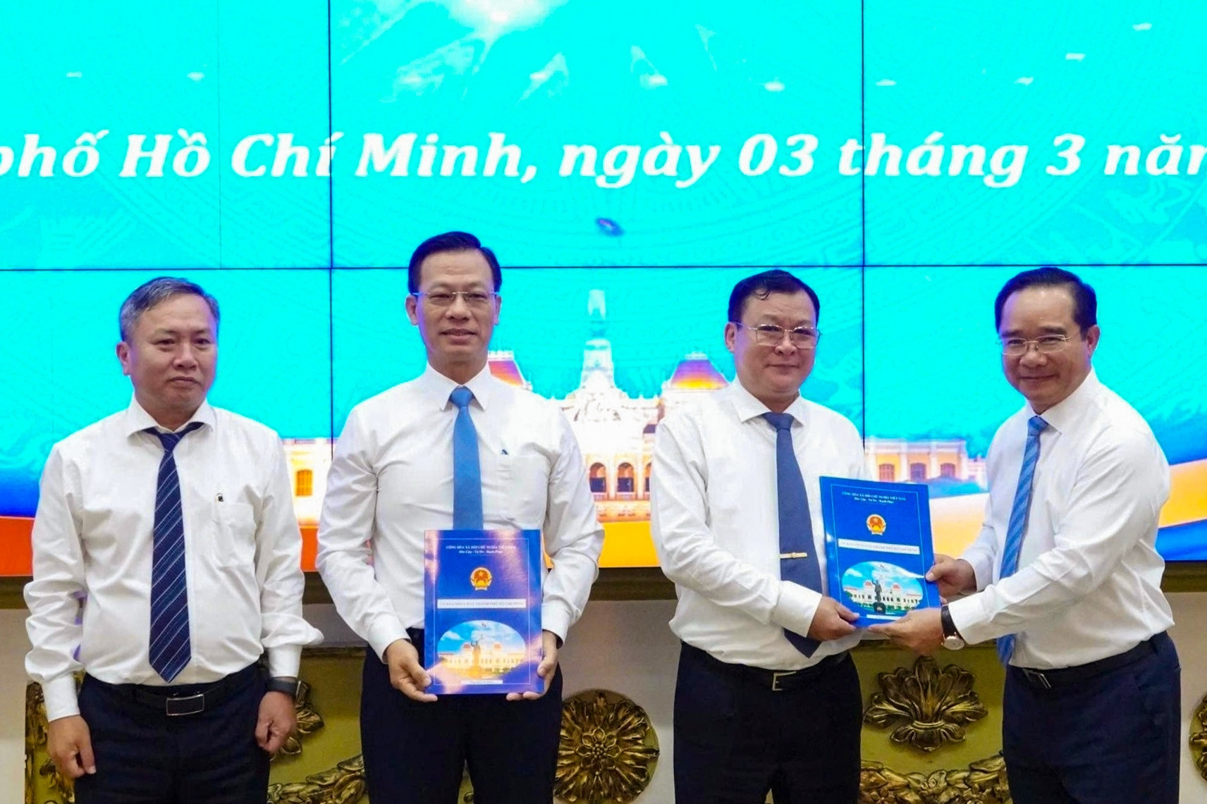 TPHCM bổ nhiệm hàng loạt cán bộ sau tinh gọn bộ máy