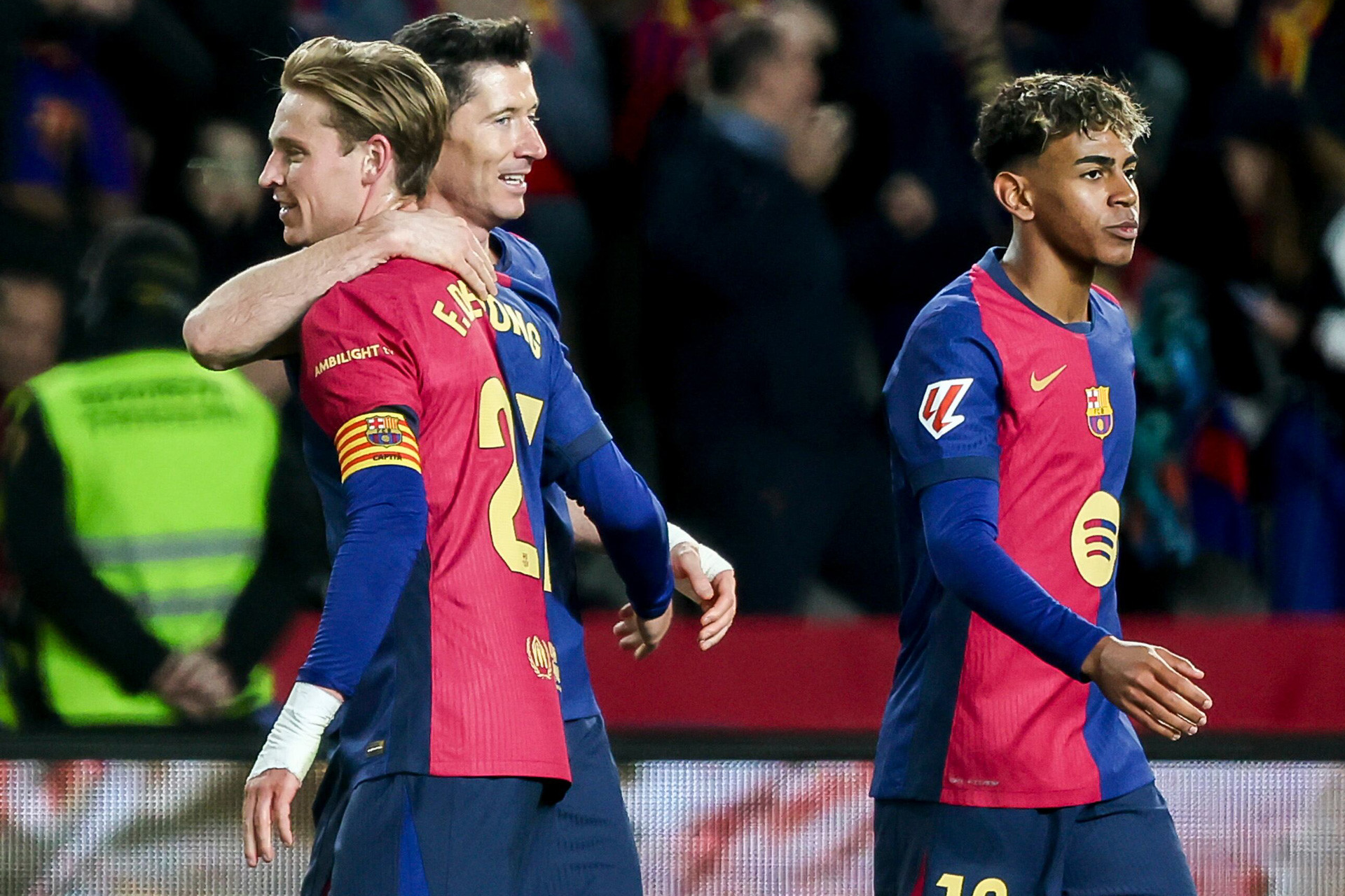 AS. De Jong Barca Valencia.jpg