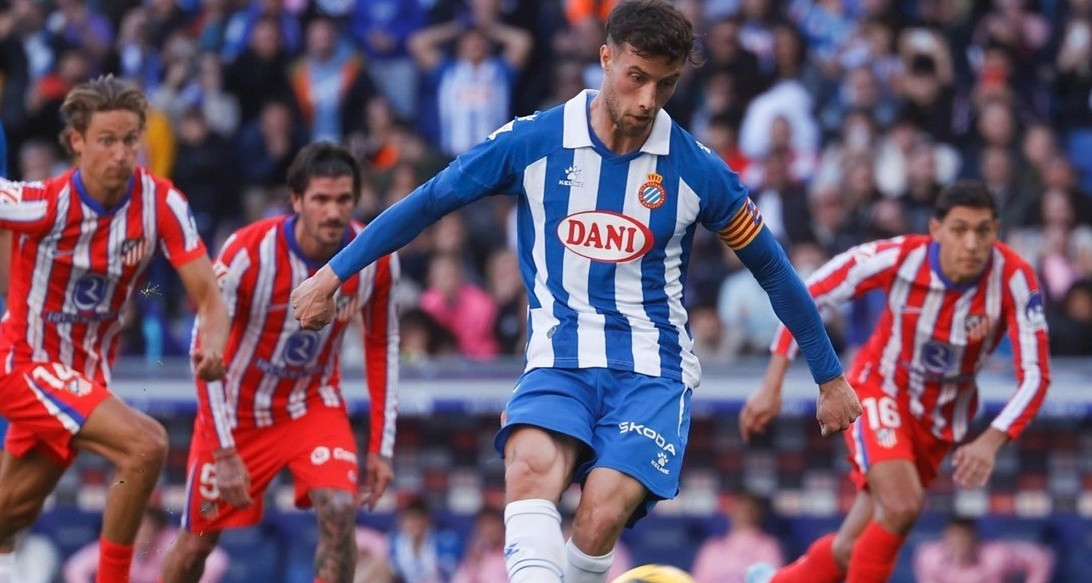 Atletico ‘giương cờ trắng’ với Barca, Real Madrid
