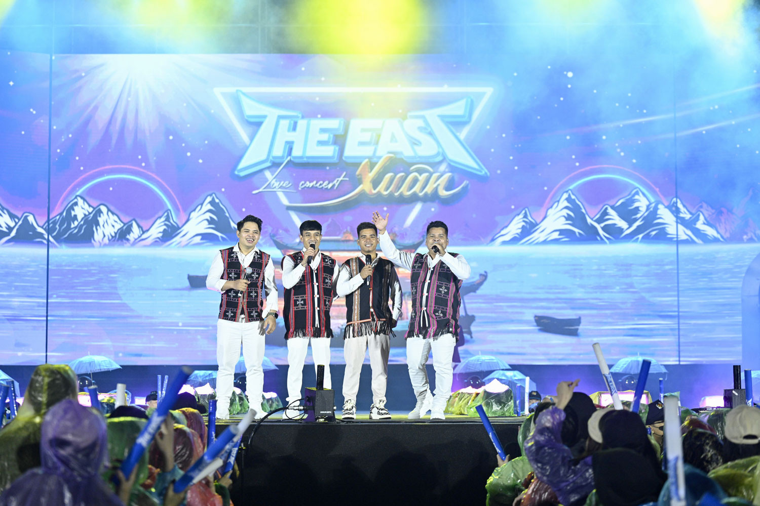 วง ซัค เวียด เตย เหงียน.jpg