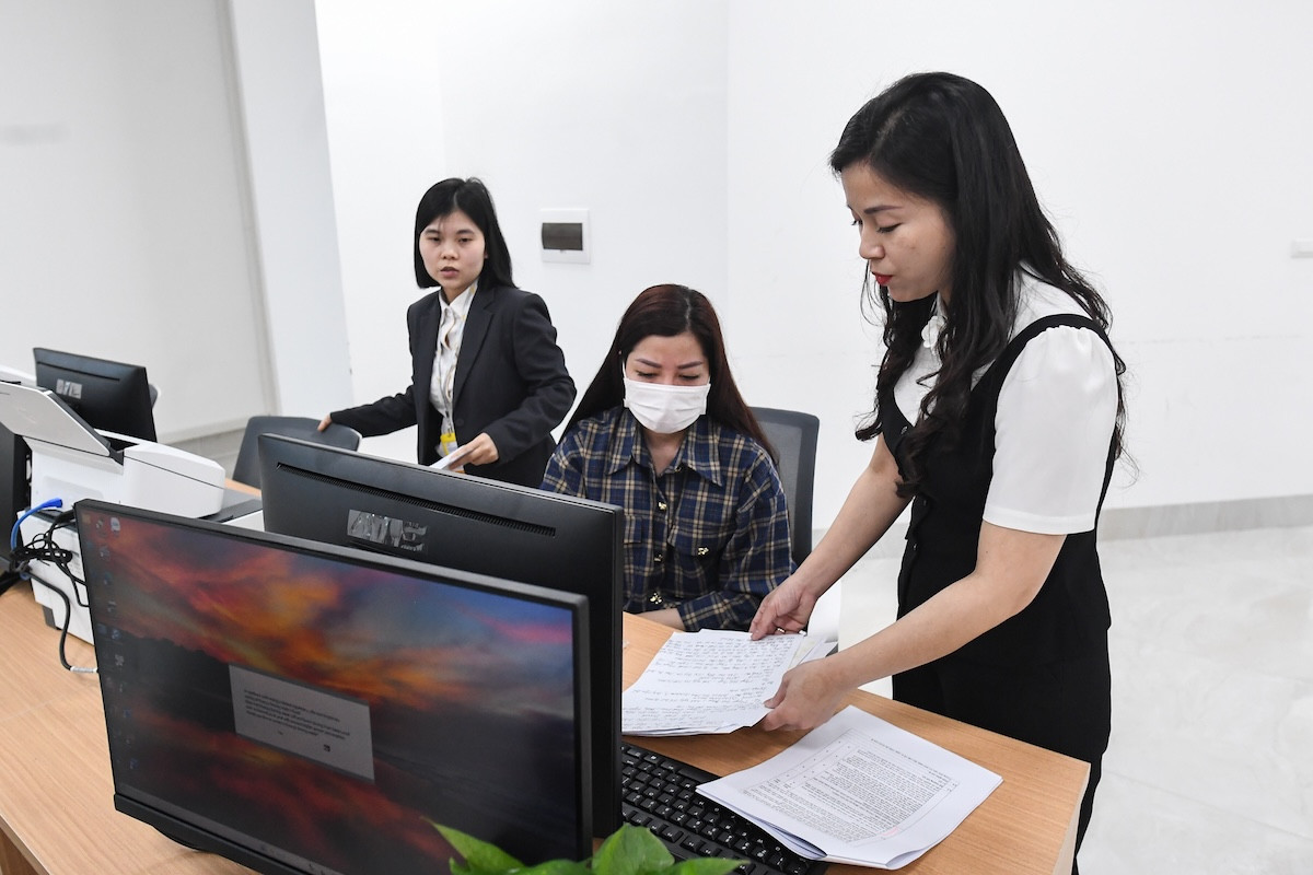 Dự thảo Luật Tổ chức chính quyền địa phương (sửa đổi) đề xuất một số quy định chuyển tiếp để đảm bảo hoạt động chính quyền địa phương thông suốt. Ảnh: Thạch Thảo