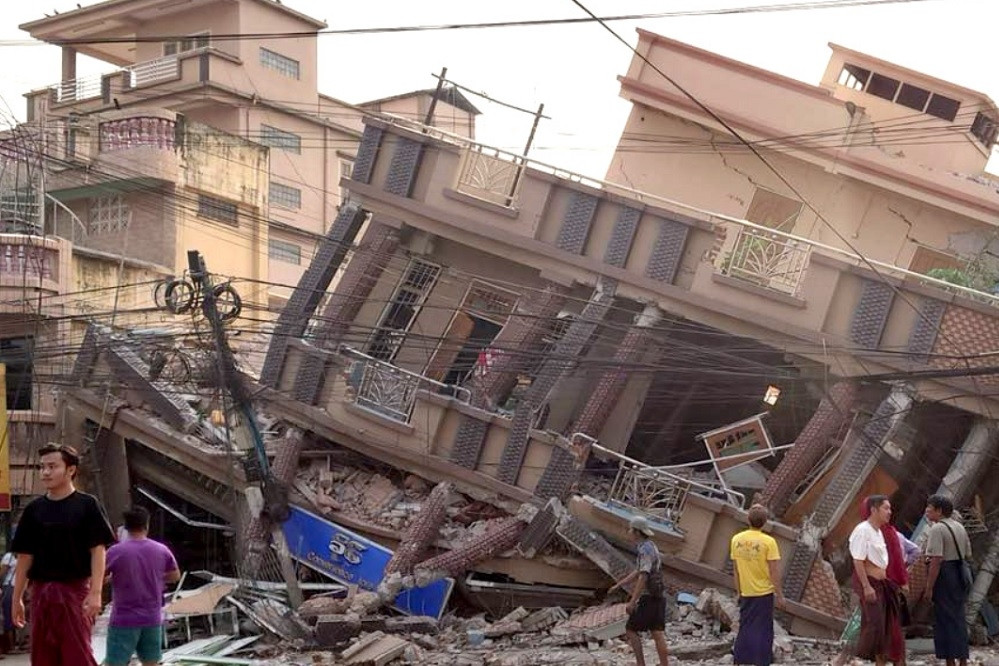 Lực lượng cứu hộ đối mặt khó khăn chồng chất vì thảm họa động đất Myanmar