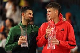 Djokovic thua chung kết Miami Open, hụt danh hiệu ATP thứ 100