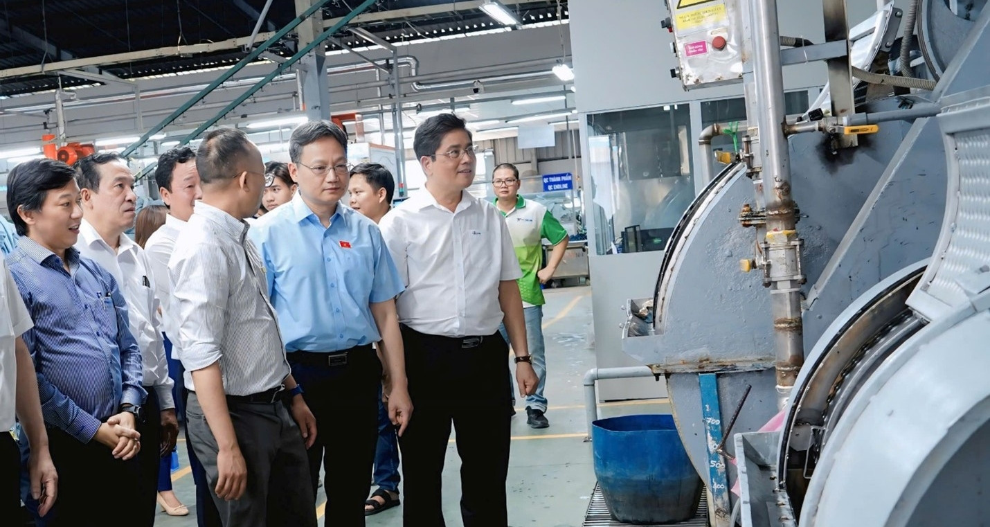 EVNSPC triển khai nhiều giải pháp tiết kiệm năng lượng