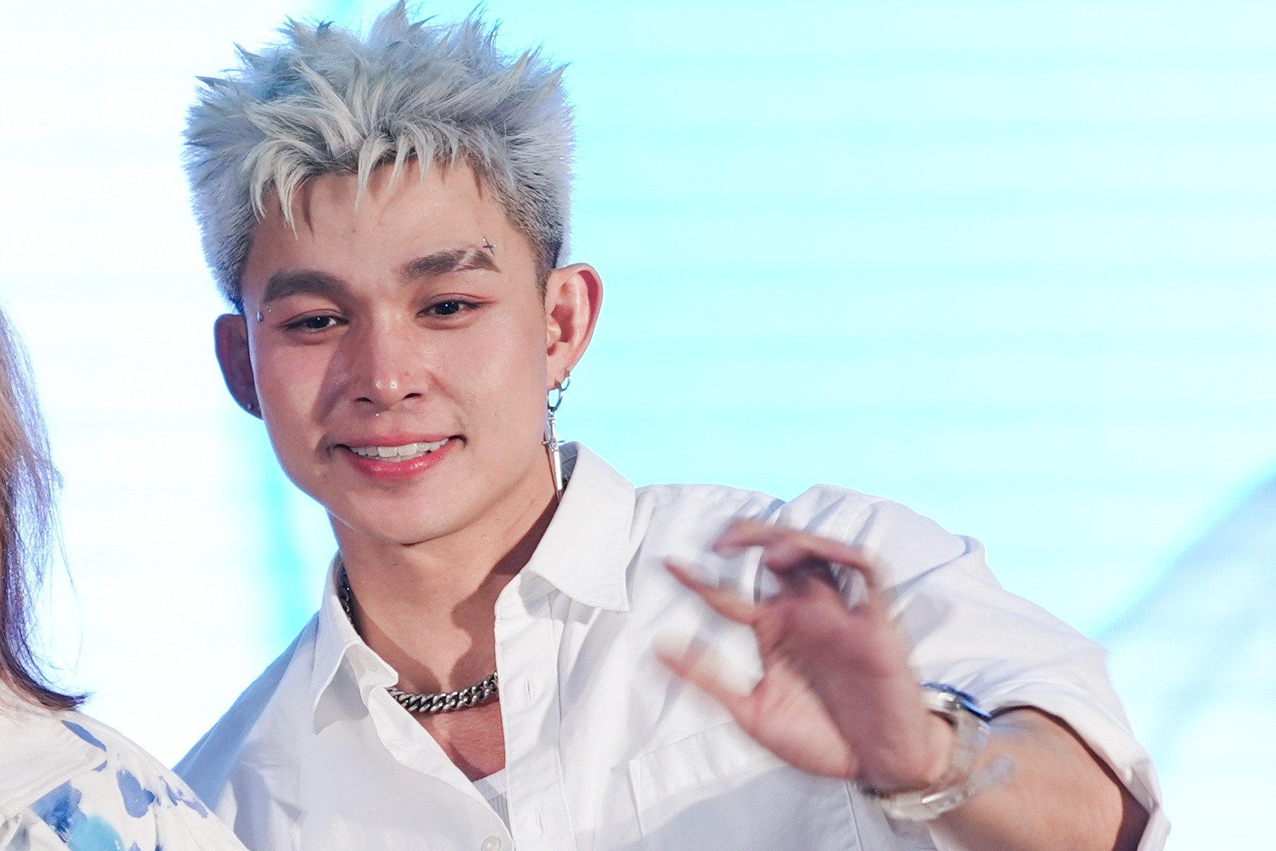 Jun Phạm điển trai cùng fan gom gần 200 triệu đồng giúp các em nhỏ mổ tim