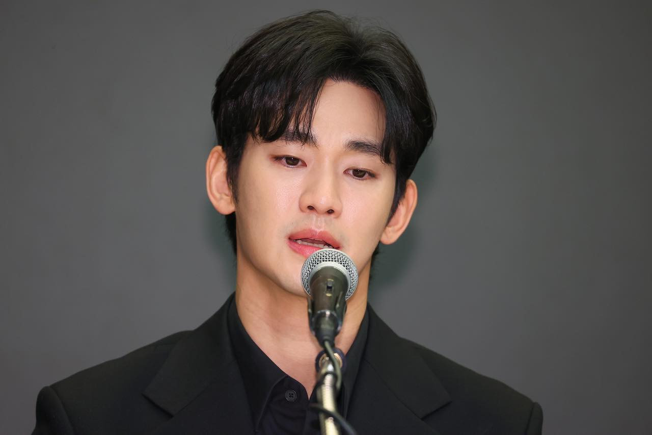 kimsoohyun1.jpg