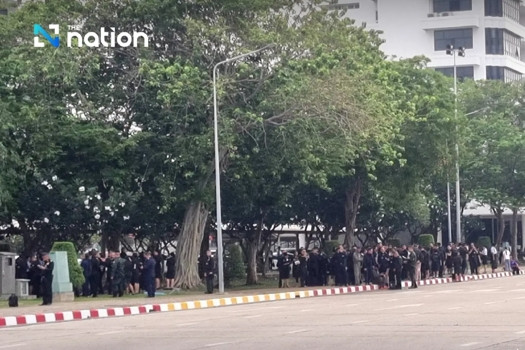 Nhiều tòa nhà rung lắc, Thủ tướng Thái Lan kêu gọi người dân không hoảng loạn