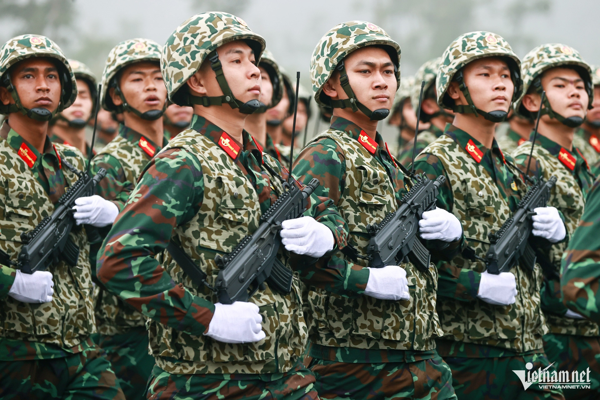 hop luyen 50 nam gpmn 2917 74329.jpg
