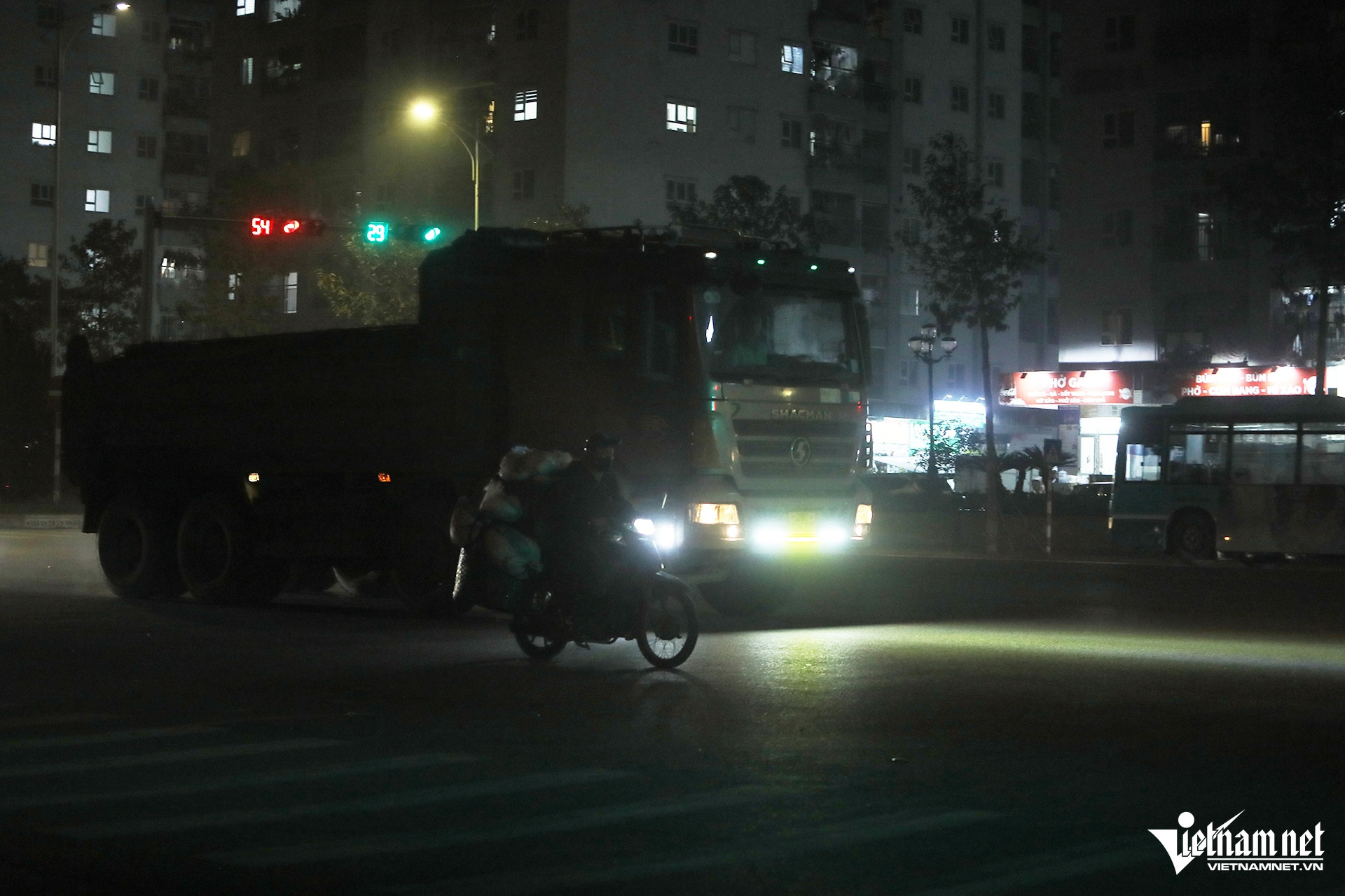 W-do den sieu sang 2 copy.jpg