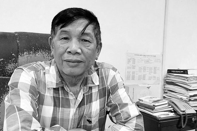 Nhà văn mặc áo lính Khuất Quang Thuỵ qua đời