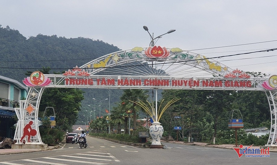 W-trung tam hanh chinh huyen nam giang quang nam 387.jpg
