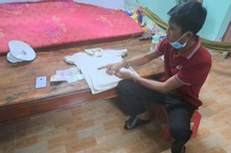 Bắt nghi phạm cướp giật tài sản của người bán vé số đi xe lăn