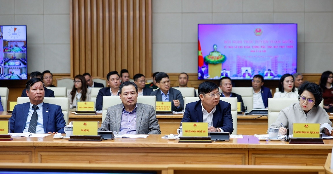 Ồ ạt đăng ký làm chục vạn căn hộ giá rẻ, loạt doanh nghiệp lớn "hiến kế" gì?