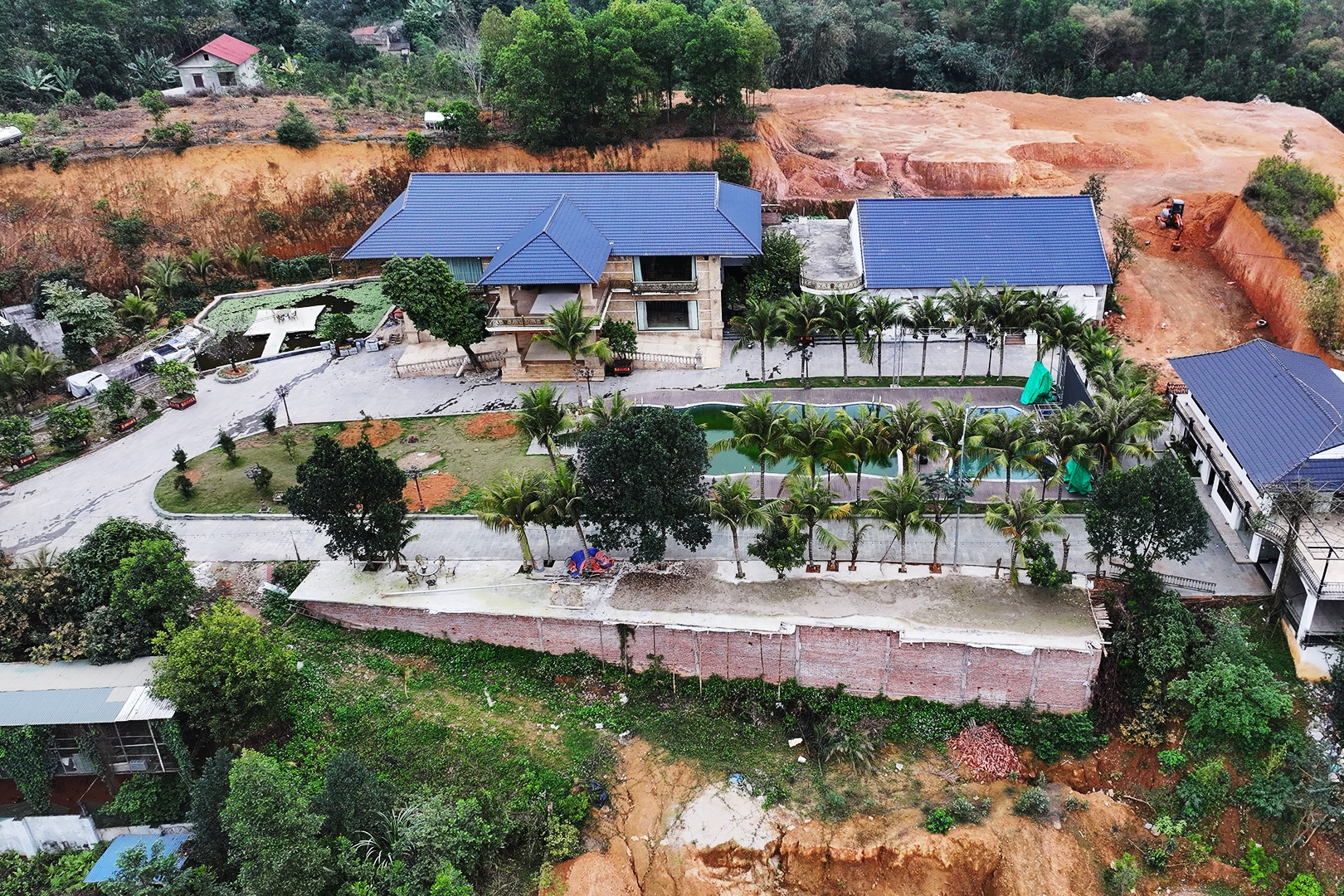 Cận cảnh biệt phủ của giang hồ Tuấn 'trắng' vừa bị bắt