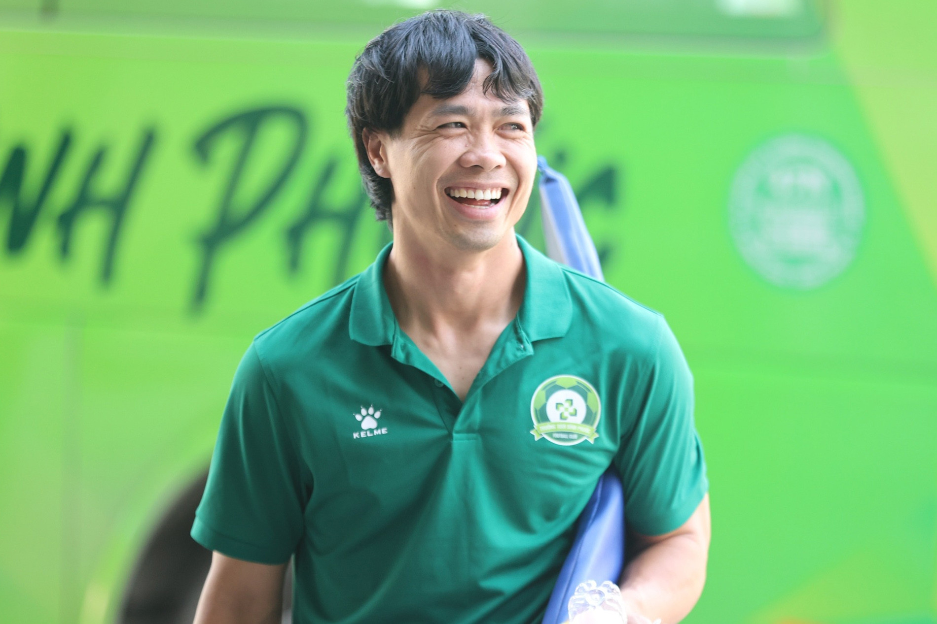 Công Phượng trở lại giúp Bình Phước đua vô địch