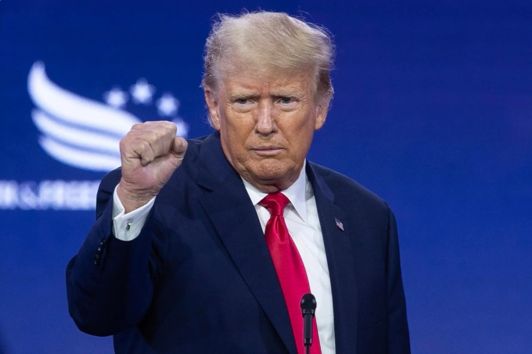 Ông Trump dọa trừng phạt Nga cho tới khi đạt được hòa bình ở Ukraine