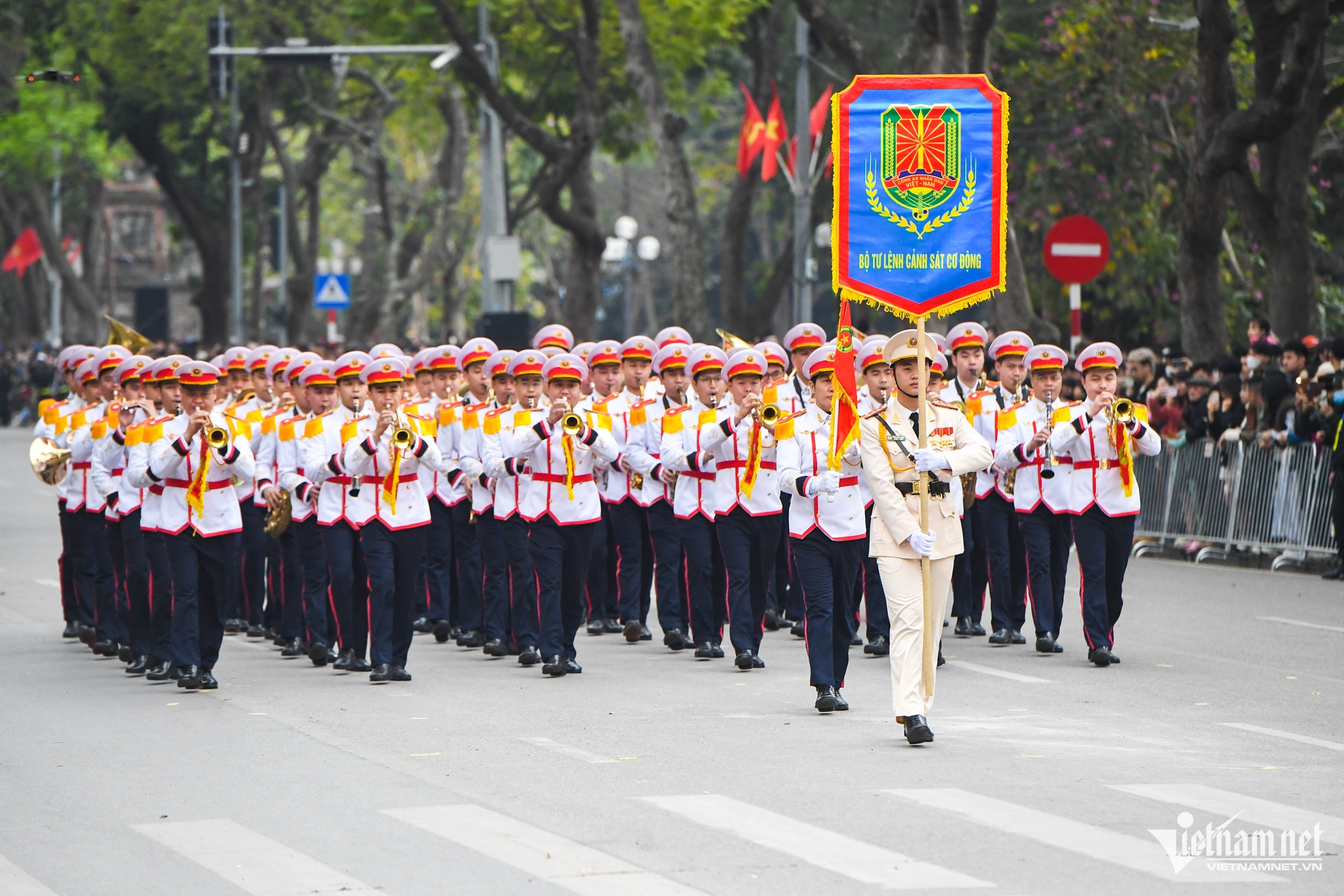 W-cong an   dieu hanh 2.jpg