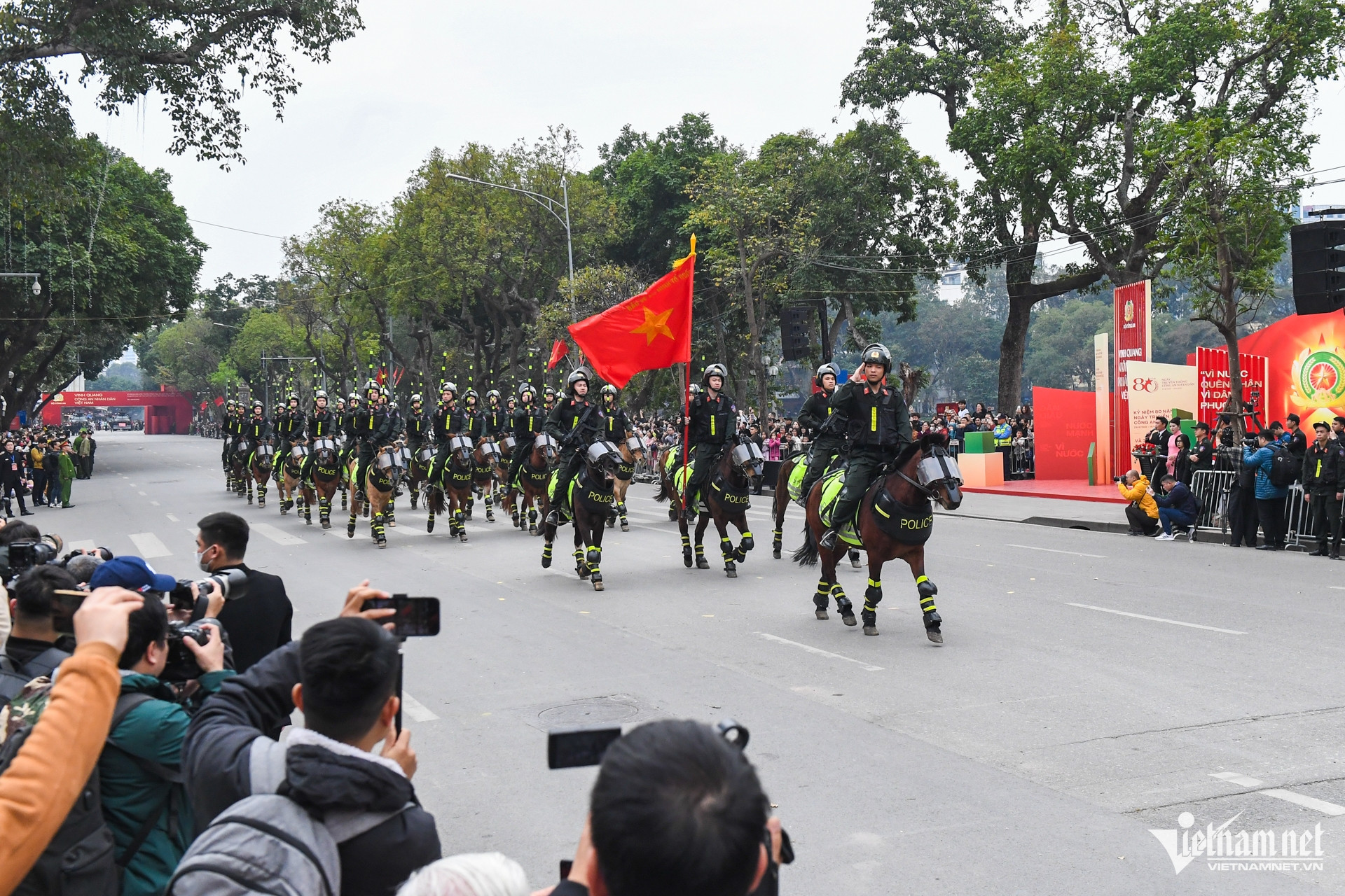 W-cong an   dieu hanh 6.jpg