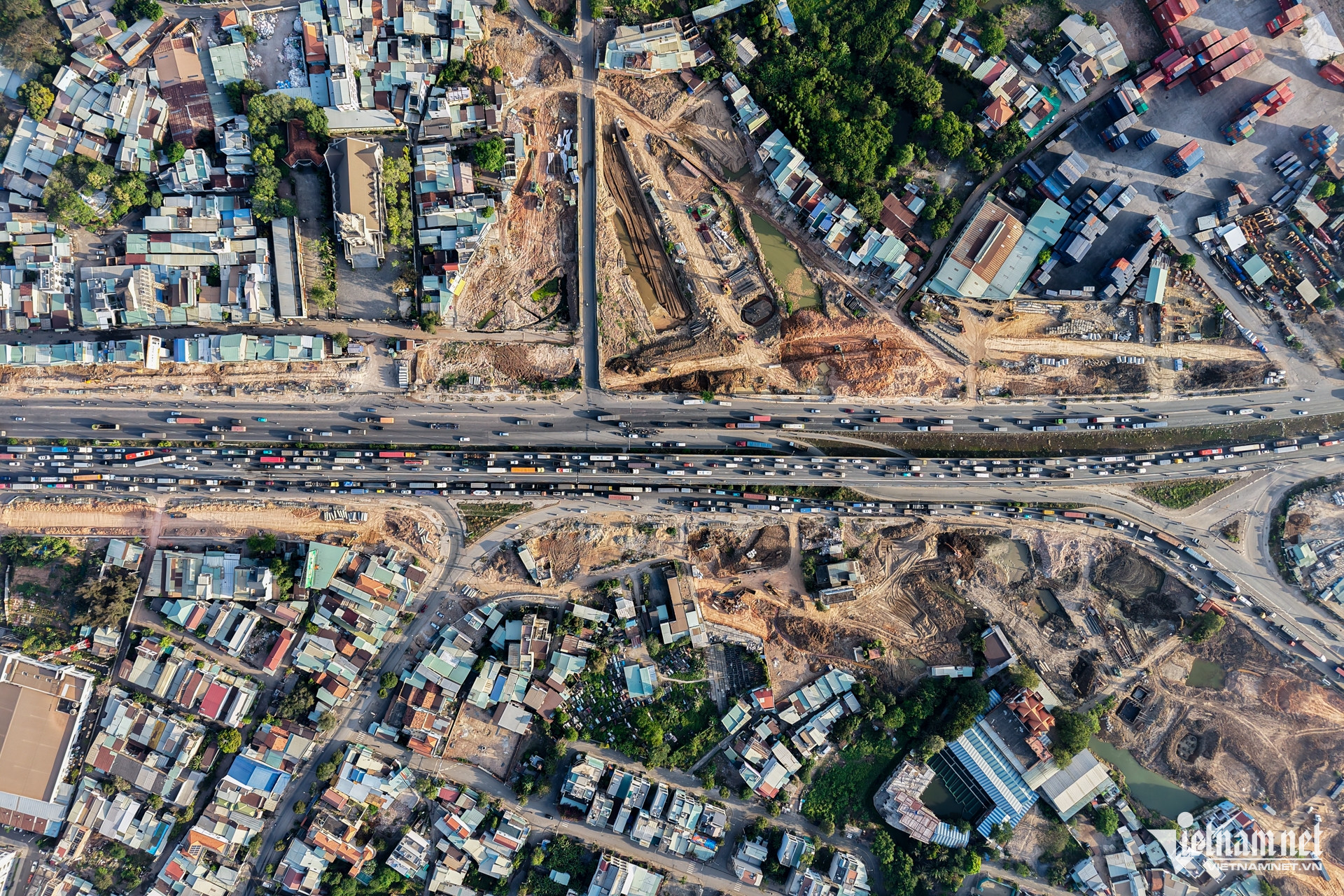 W-xa lộ hà nội nguyễn huế 10.jpg