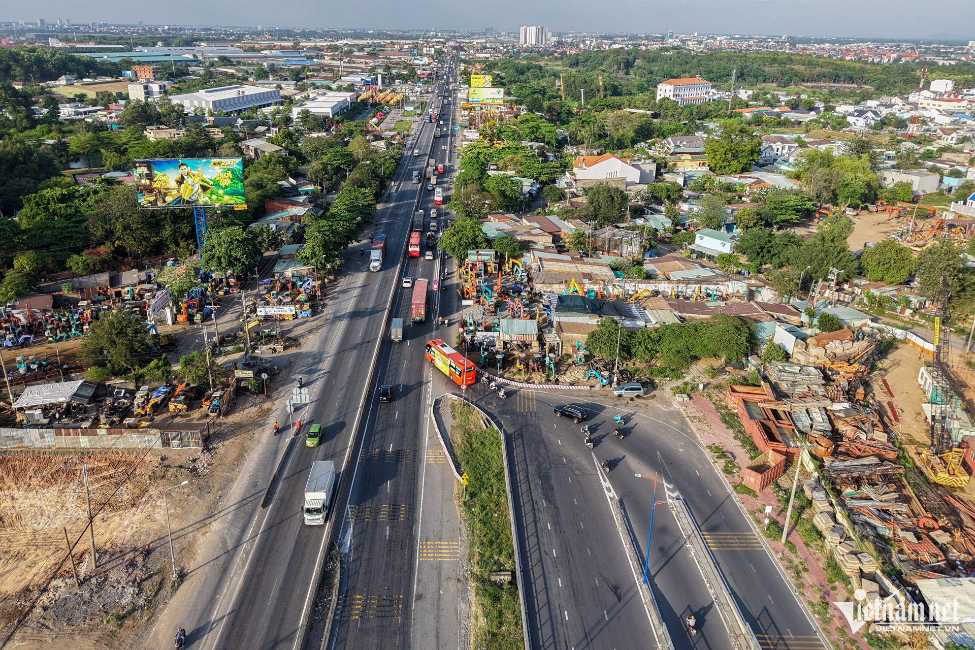 W-xa lộ hà nội nguyễn huế 14.jpg