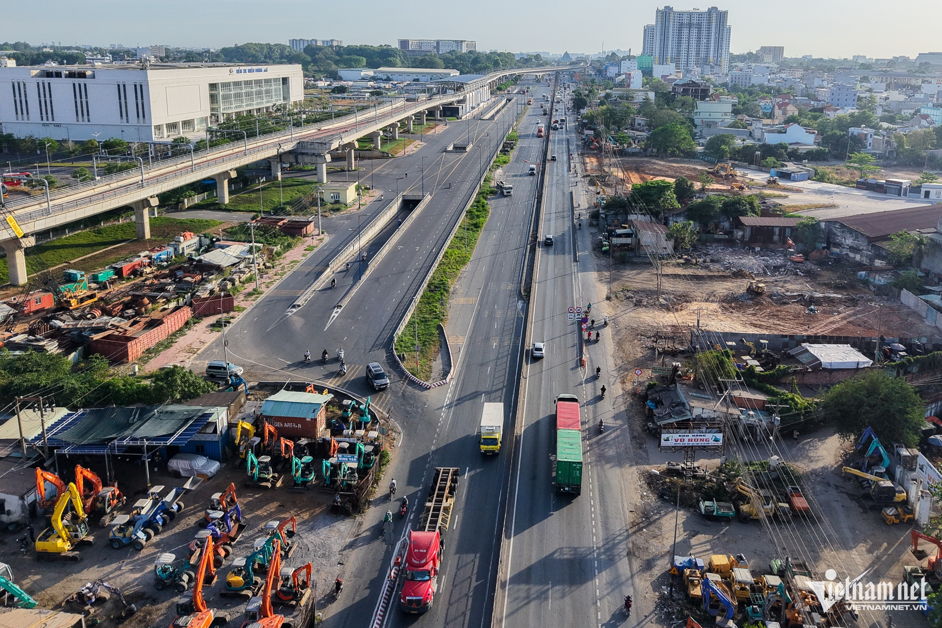 W-xa lộ hà nội nguyễn huế 17.jpg