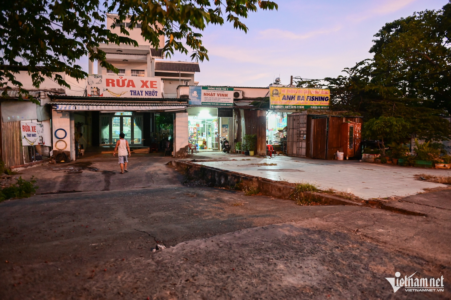 W-xa lộ hà nội nguyễn huế 3.jpg