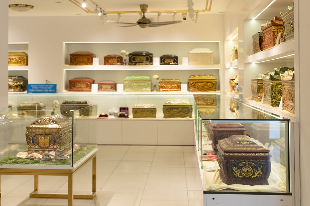 Khởi tố ông chủ công ty Triệu nụ cười; chấm dứt 'bố chủ tịch, con tổng giám đốc'