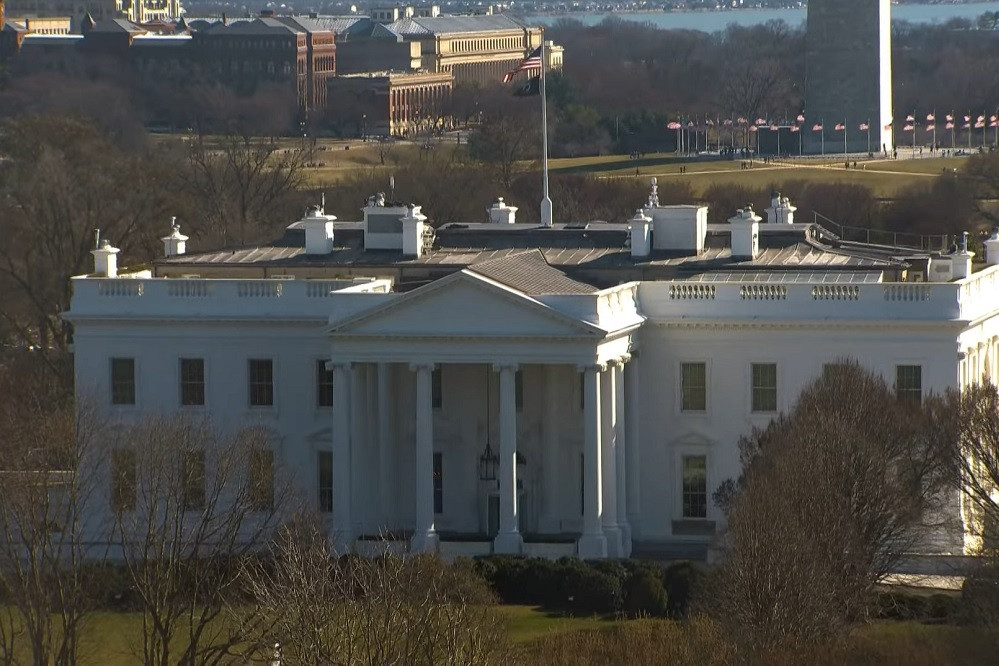 Mật vụ Mỹ nổ súng vào đối tượng ‘vung vẩy’ vũ khí nóng gần Nhà Trắng