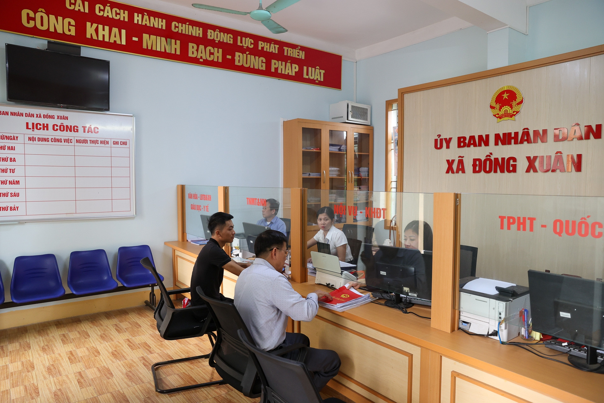 Chính sách mới: Cấp xã không còn thẩm quyền ban hành văn bản quy phạm pháp luật