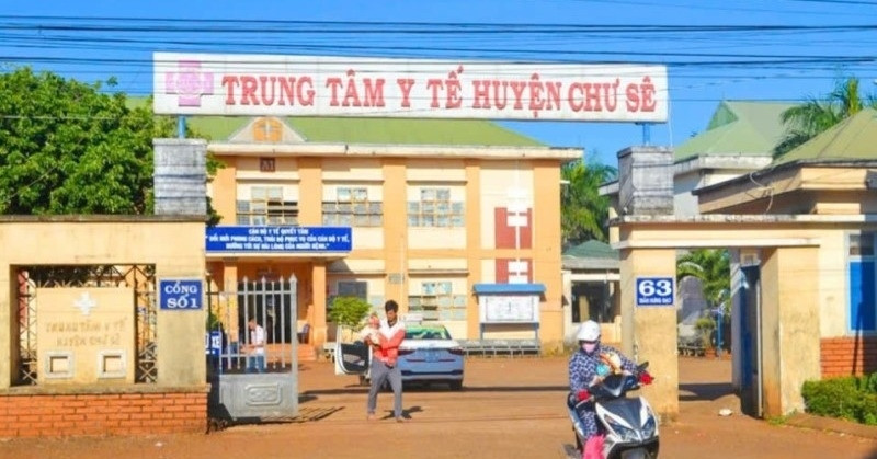 Nữ bác sĩ bị người nhà đấm vào mặt, đầu sau khi vỗ khám bệnh nhân