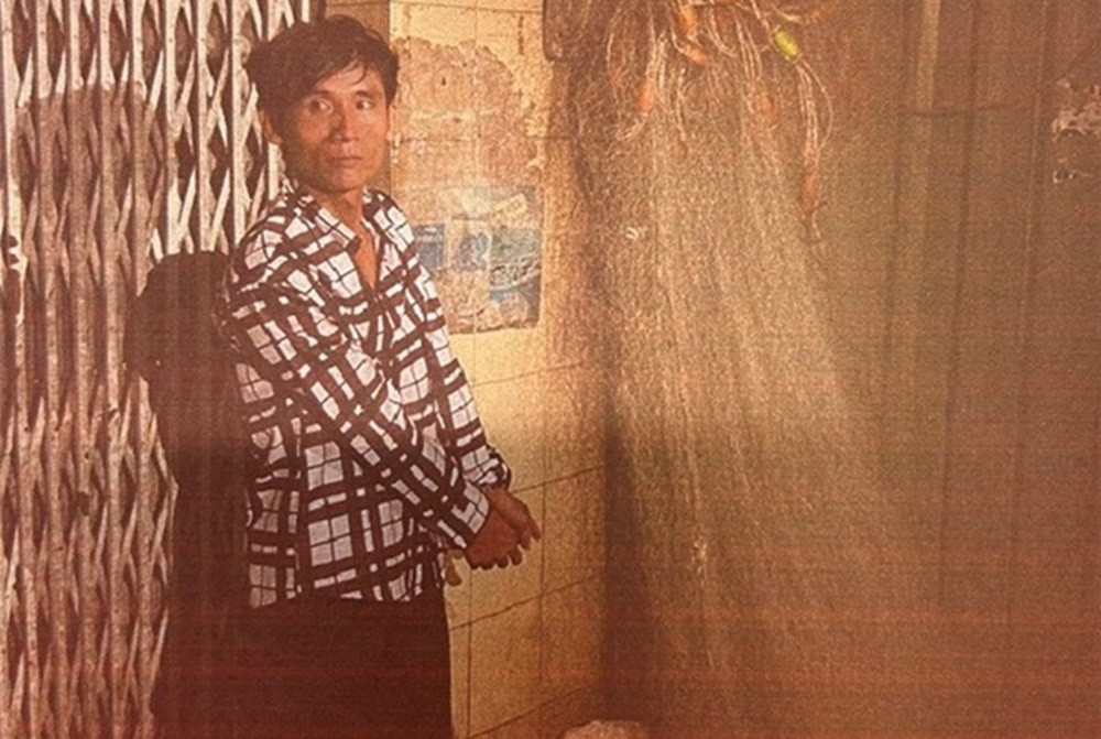 Tạm giữ đối tượng chém bạn nhậu đứt lìa bàn tay sau mâu thuẫn.jpg