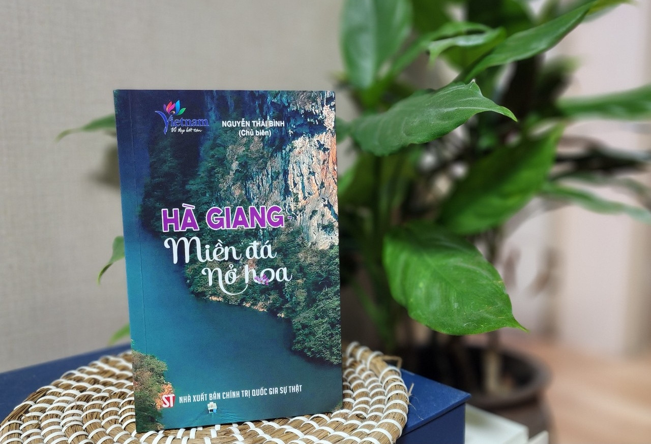 Vẻ đẹp thiên nhiên bất tận và tình người ấm áp trong 'Hà Giang - Miền đá nở hoa'