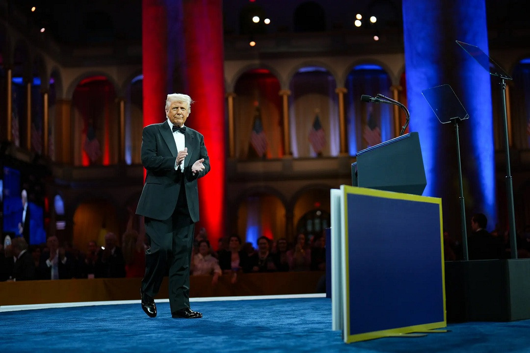 08trump news reporter updates hczw superJumbo v3.jpg