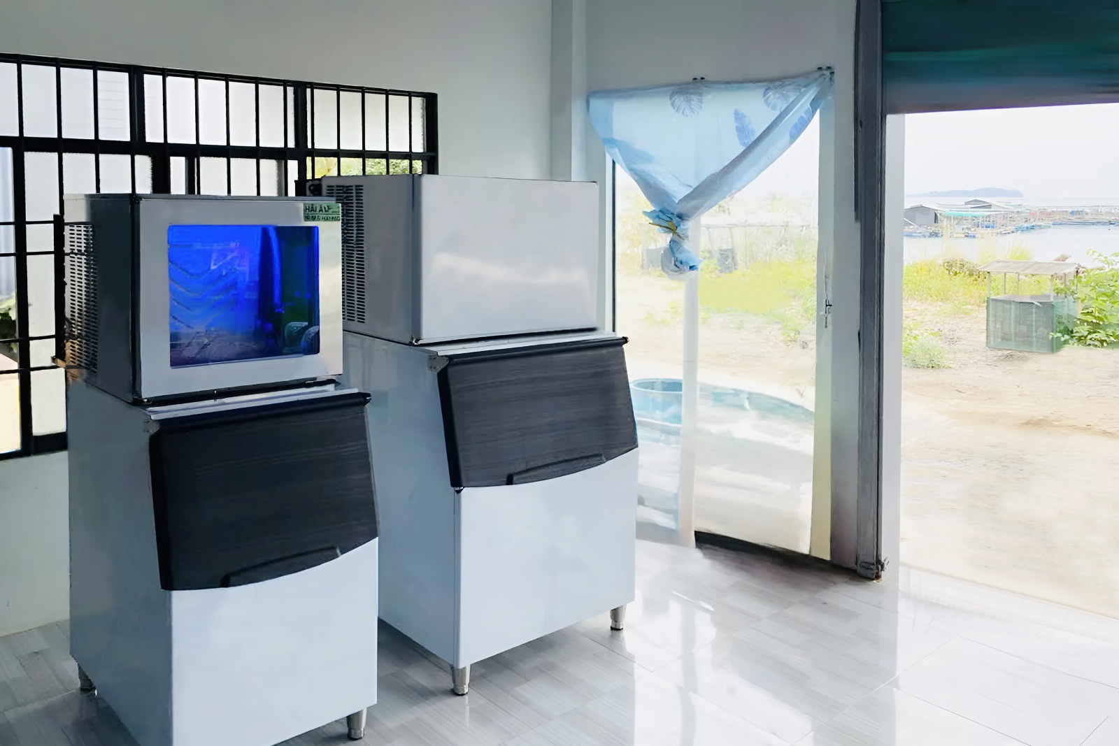 Hải Âu Group ra mắt máy làm đá viên mặt kính xuyên thấu
